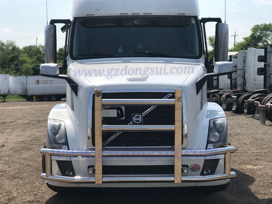 American Semi Big Truck Deer Guard Bumper Hand Polish