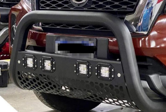 Pickup con rivestimento in acciaio per alimentazione in fabbrica con Bull Bar per camion a LED per Nissan Navara Pick Up