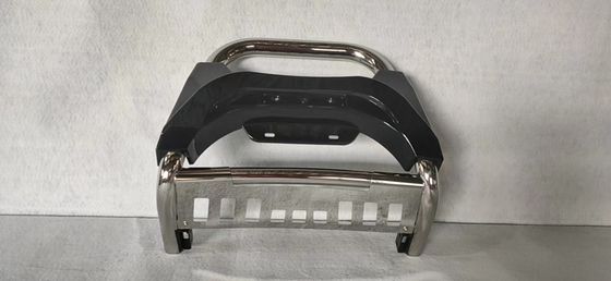 Fabbrica che vende raccolta d'acciaio del rivestimento di potere con la barra del toro del camion del LED per Toyota Hilux Isuzu D-MAX