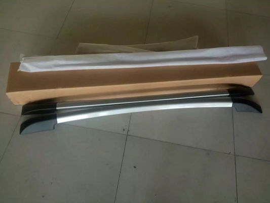 Conveniente e pratico scaffaletto per il tetto per auto per un facile carico e scarico