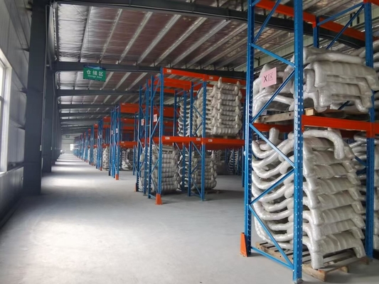 Paraurti per autocarri pesanti di alta qualità della fabbrica Dongsui, protezioni per cervi per Freightliner Cascadia, Volvo, International Prostar, Kenworth, Peterbilt, Mack Pinnacle