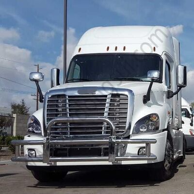 304 in acciaio inossidabile Truck Deer Guard 230 * 65 * 30cm con facile installazione per semi-camion