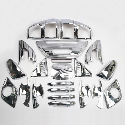 Nastro di plastica amichevole del corredo di Chrome dell'automobile di Eco e colore nero per Hilux Revo 2015+