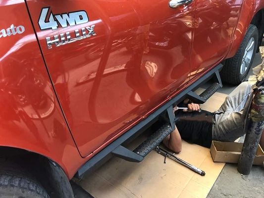 Piattaforme di Wholesale Metal Custom del produttore dell'OEM, barre di punto del camion per Hilux LC NP300 Isuzu Triton