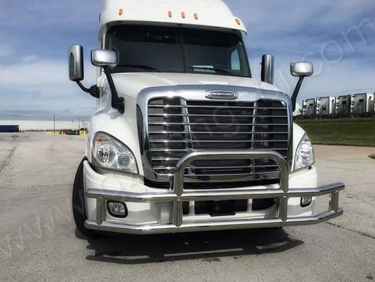 Fabbrica che vende la guardia resistente dei cervi del paraurti del camion 304SS dei semi per  VNL Freightliner 2004-2017 Cascadia Internat
