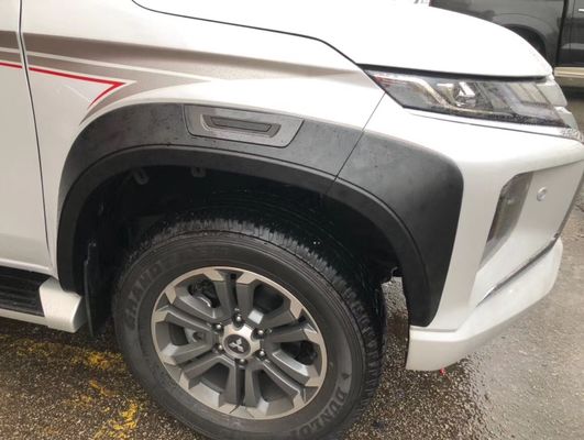 Mitsubishi Tritone 2019 chiarori del cuscino ammortizzatore del camion