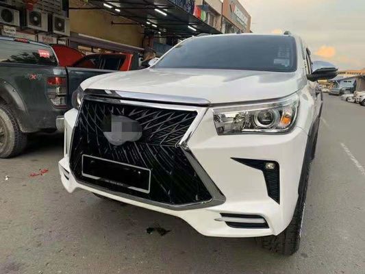 Produttore Wholesale Auto Car Front Bumper Grille For Toyota Hilux Rocco Update Lexus dell'OEM