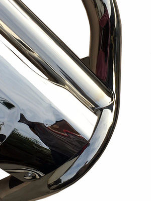 Produttore Wholesale Truck Bull Antivari dell'OEM per acciaio inossidabile Front Bumper di Amarok di gomitata di Toyota Hilux Mitsubishi Tritone