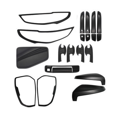 La serie completa nera 4x4 di Chrome prende gli accessori della copertura dell'automobile per Mazda BT50 2021