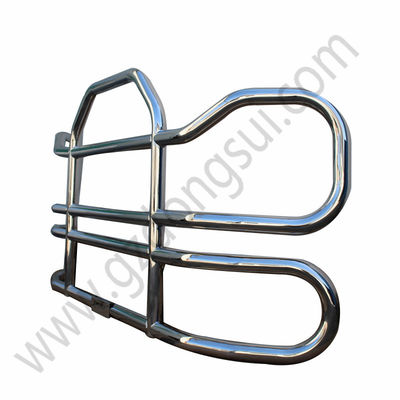 Fabbrica Dongsui Alta qualità Nuovo stile nordamericano Semi Truck Bumper Deer Guards For Freightliner Cascadia Volvo International Prostar Kenworth Peterbilt Mack Pinnacle