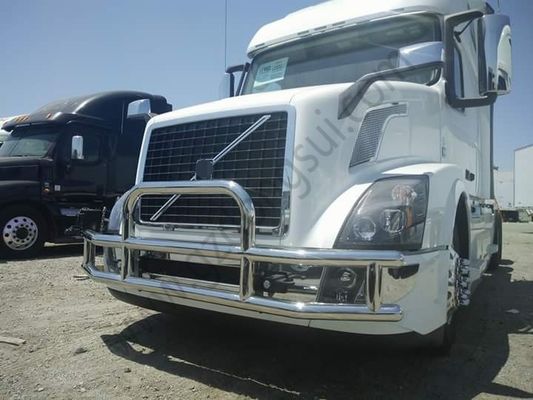 Paraurti per camion classici Dongsui Factory, resistenti, originali di fabbrica nordamericana, nuovi paraurti per camion semi, protezioni per cervi per Freightliner Cascadia, For Volvo, International Prostar, Kenworth, Peterbilt, Mack Pinnacle